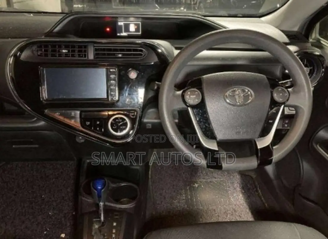 Toyota Aqua 2019 Gray