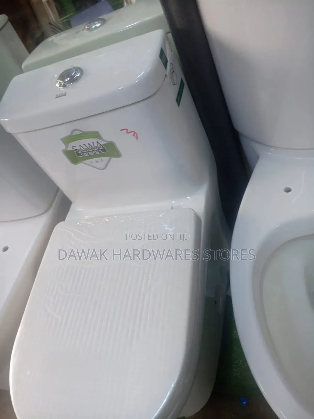 One Body Close Couple Toilet