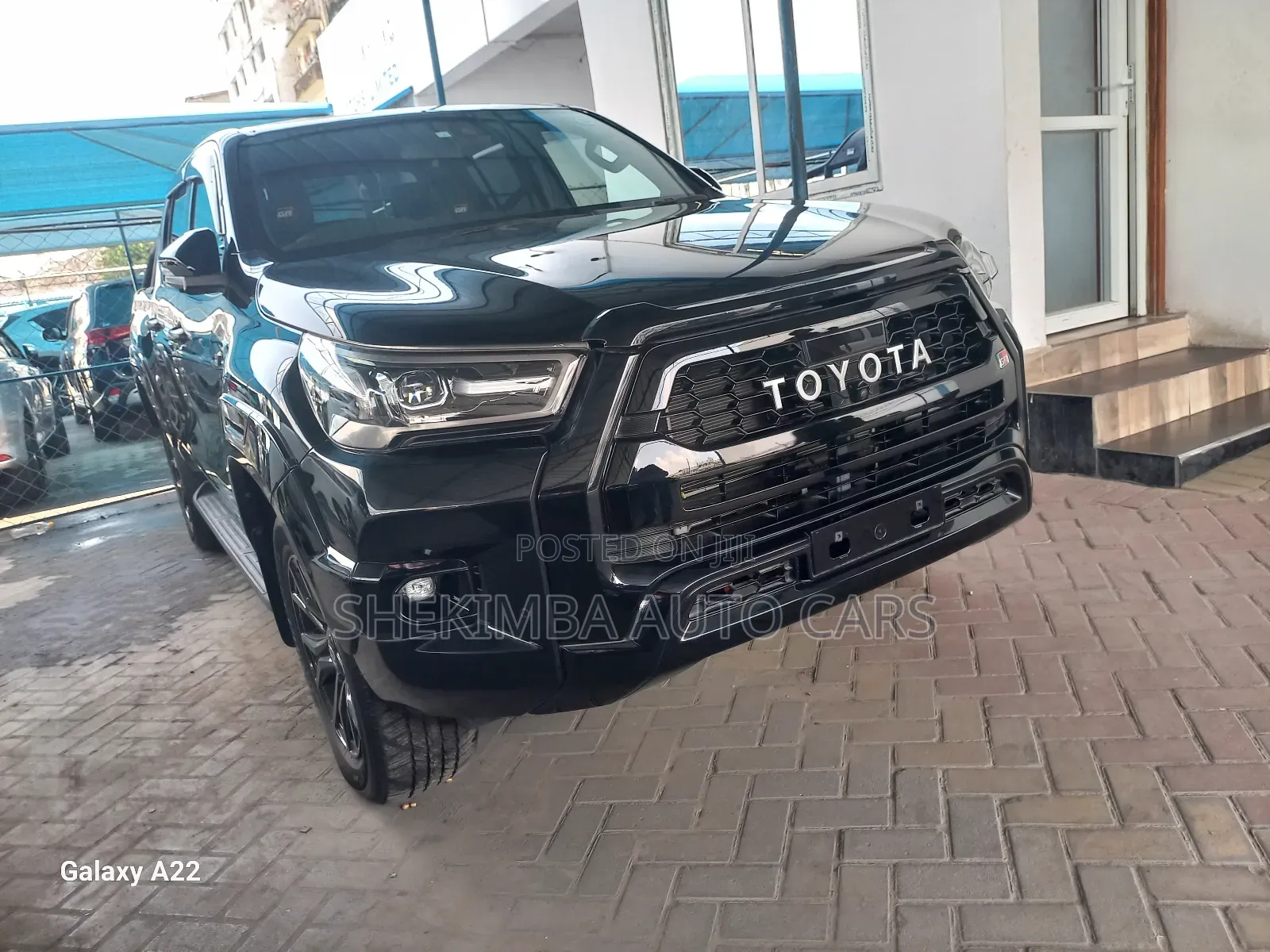 Toyota Hilux 2024 Black
