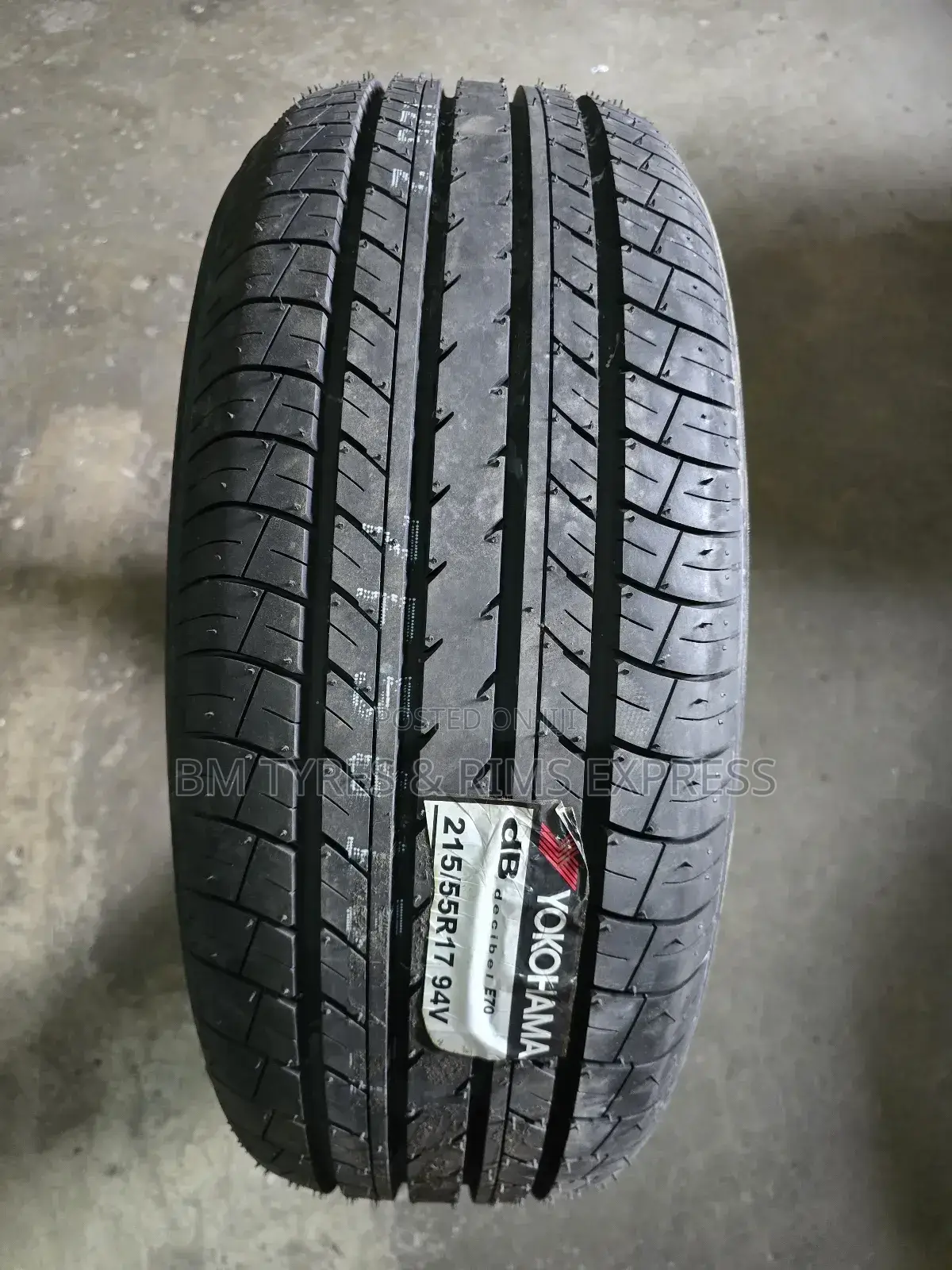215 /55r17 Yokohama Tyres (Japan)