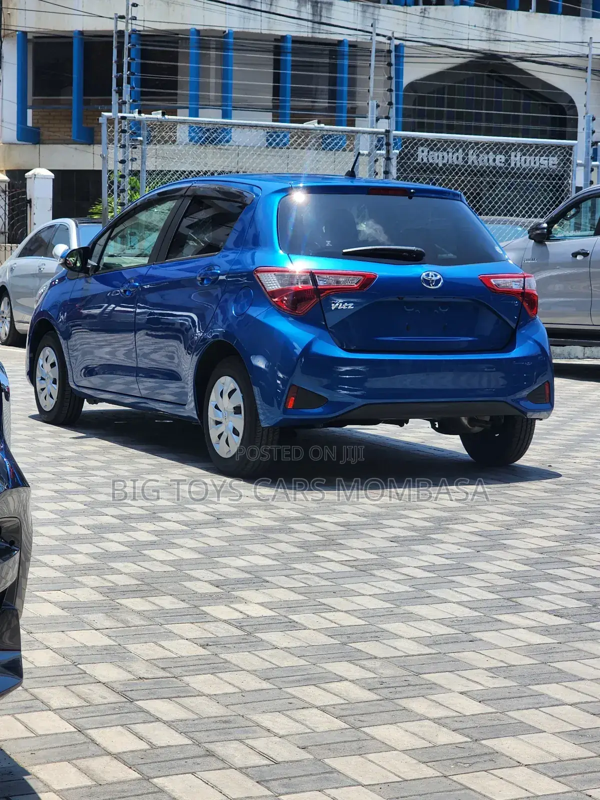 Toyota Vitz 2018 Blue