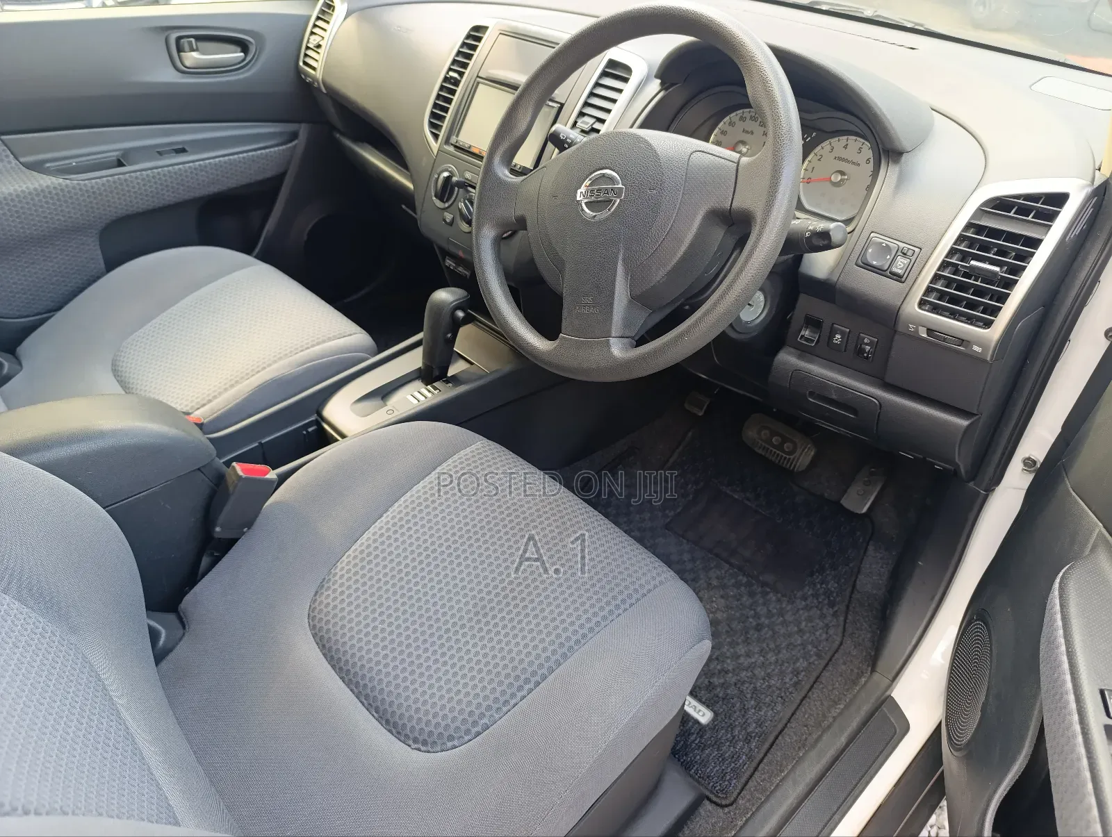 Nissan Wingroad 2018 White