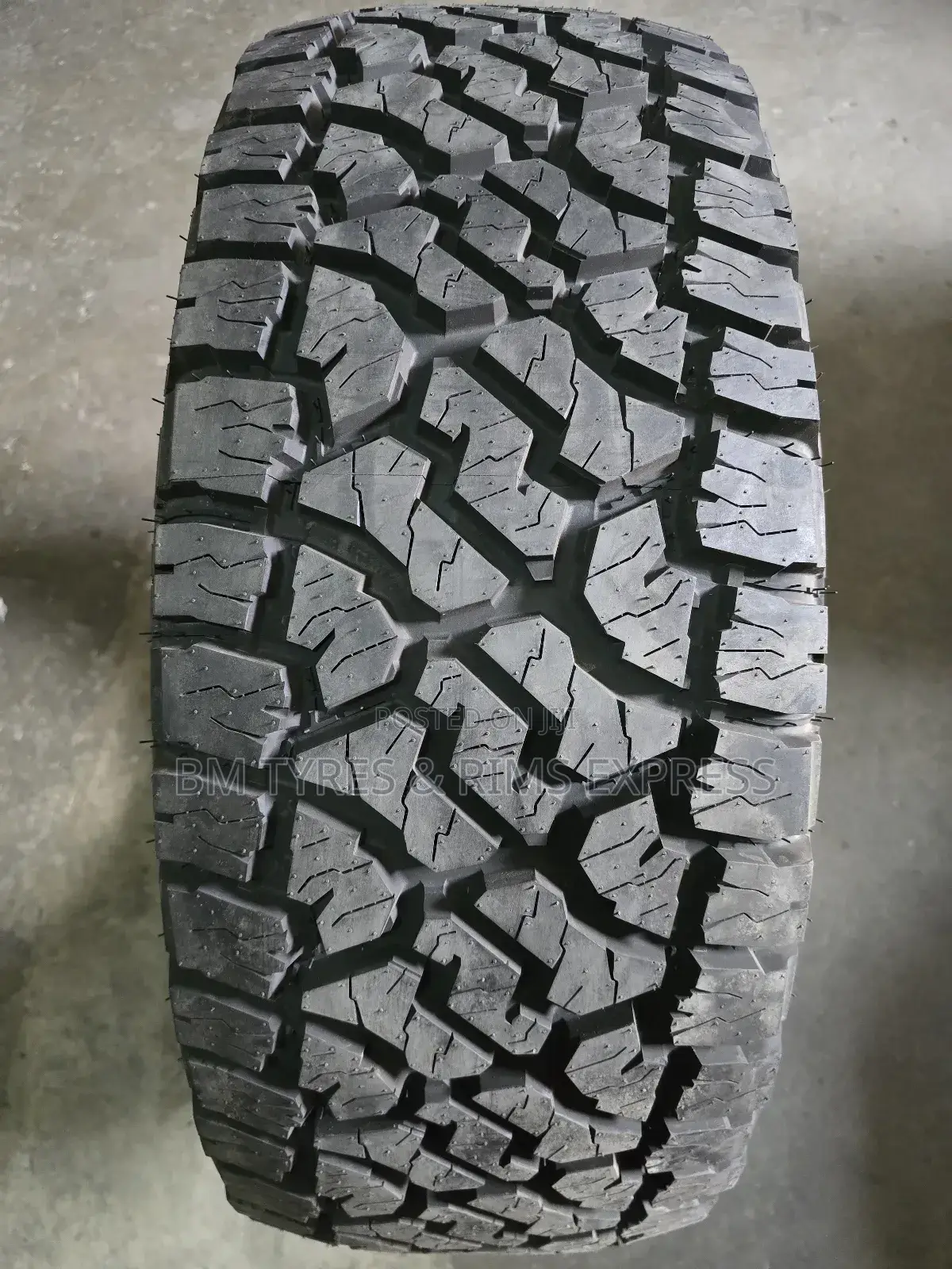 285 /70 R17 Fortune Tyres (A/T) All Terrein.