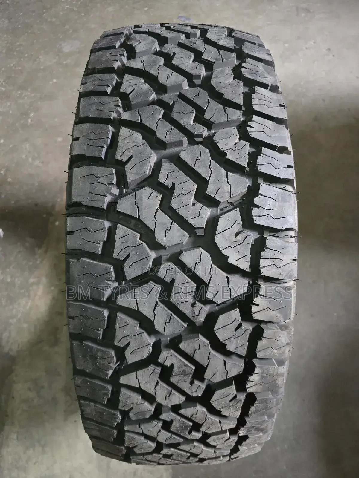 285 /70 R17 Fortune Tyres (A/T) All Terrein.