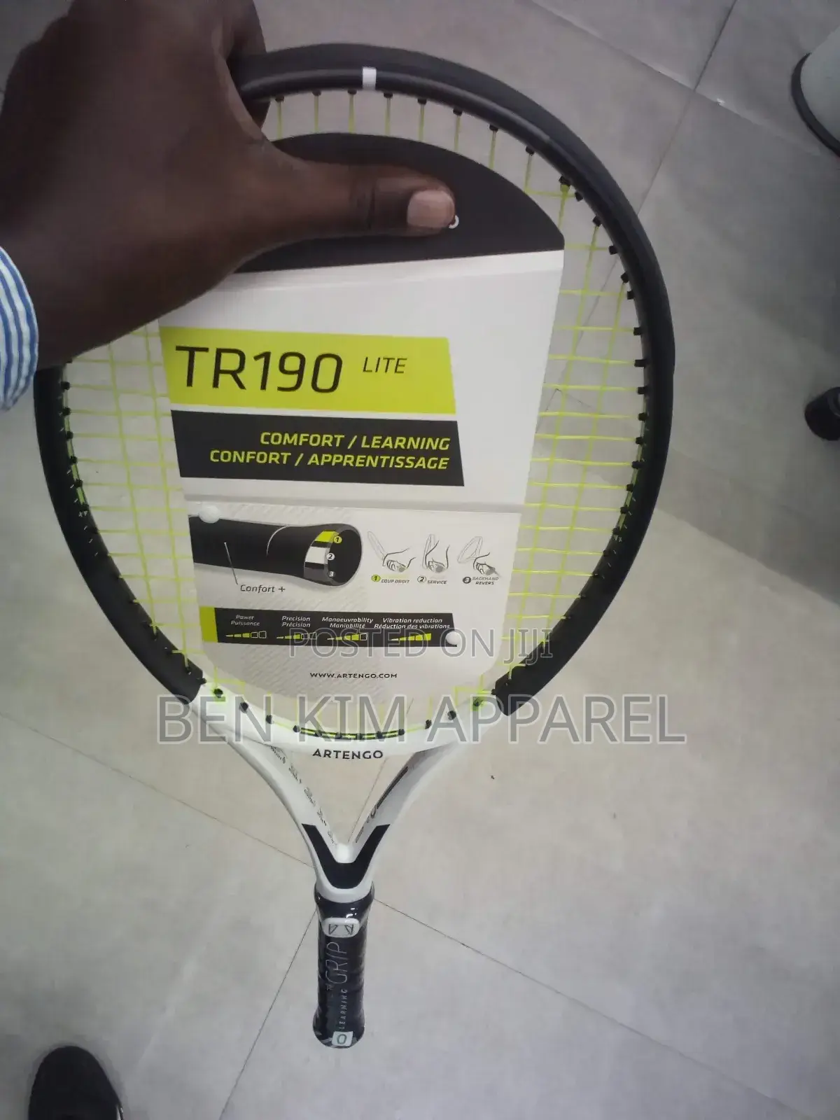 260gms Graphite and Carbon Fiber Lite Tennis Racket With Dampener