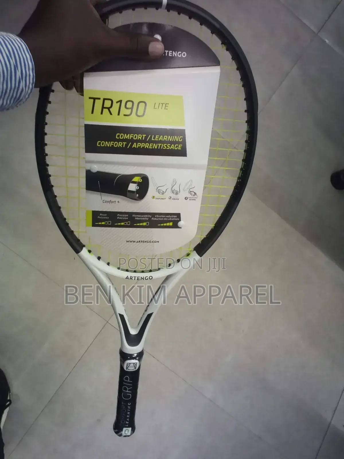 260gms Graphite and Carbon Fiber Lite Tennis Racket With Dampener
