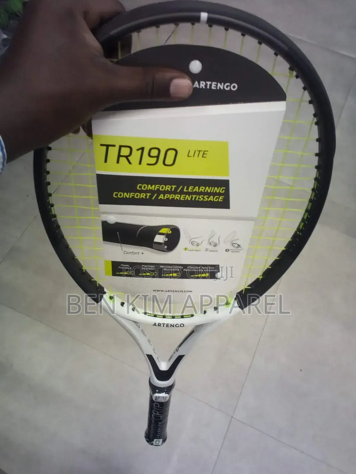 260gms Graphite and Carbon Fiber Lite Tennis Racket With Dampener