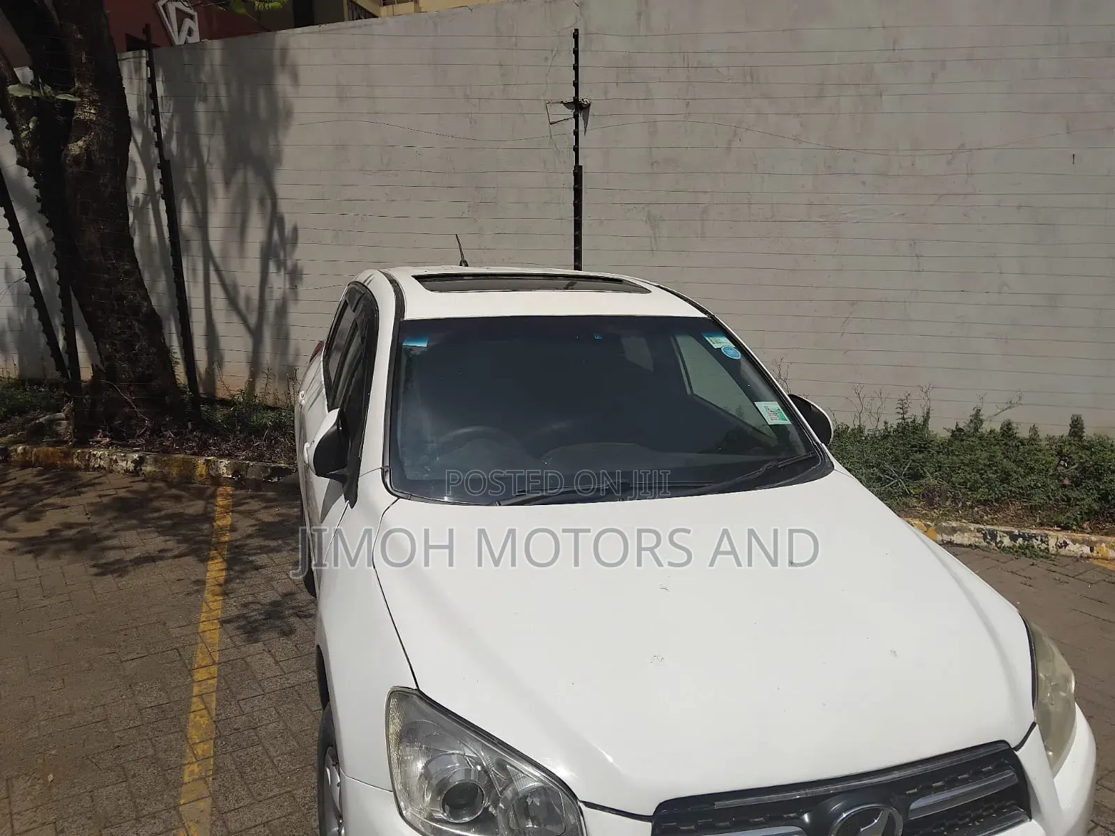Toyota RAV4 2012 White