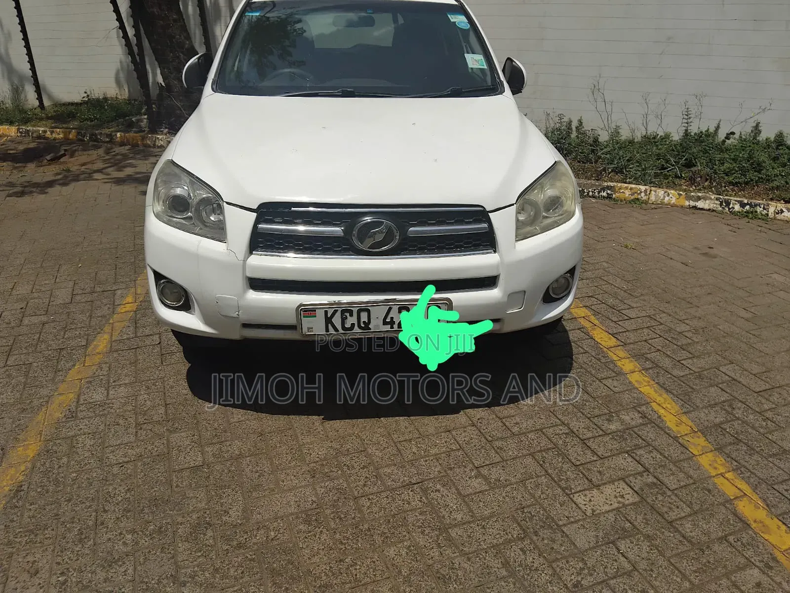 Toyota RAV4 2012 White