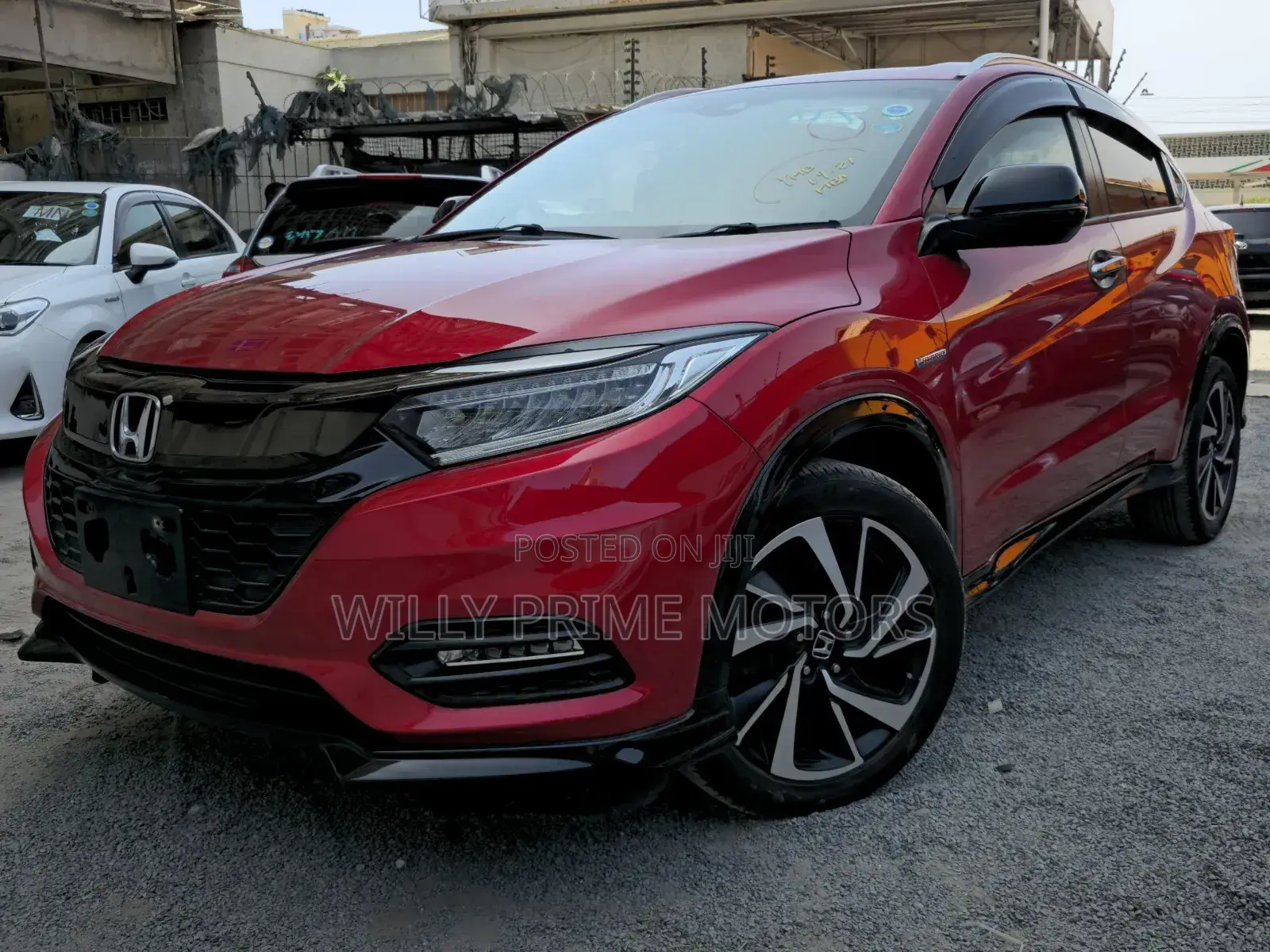 Honda Vezel 1.5 Hybrid 2WD 2019 Red