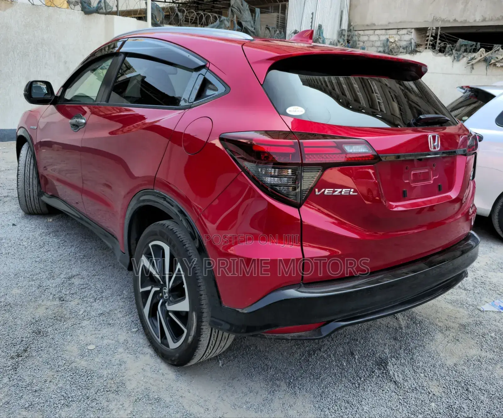 Honda Vezel 1.5 Hybrid 2WD 2019 Red