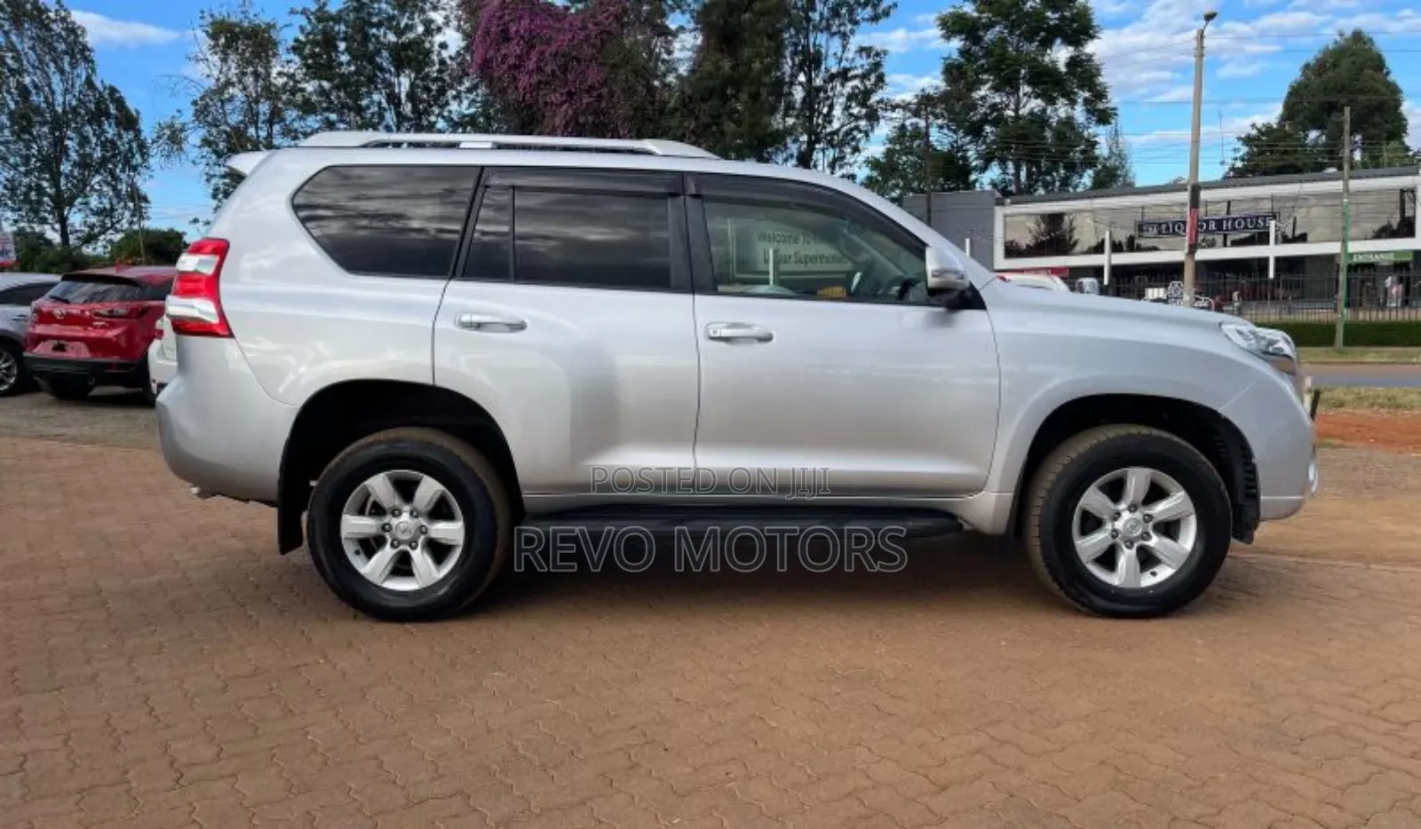 Toyota Land Cruiser 2016 Silver