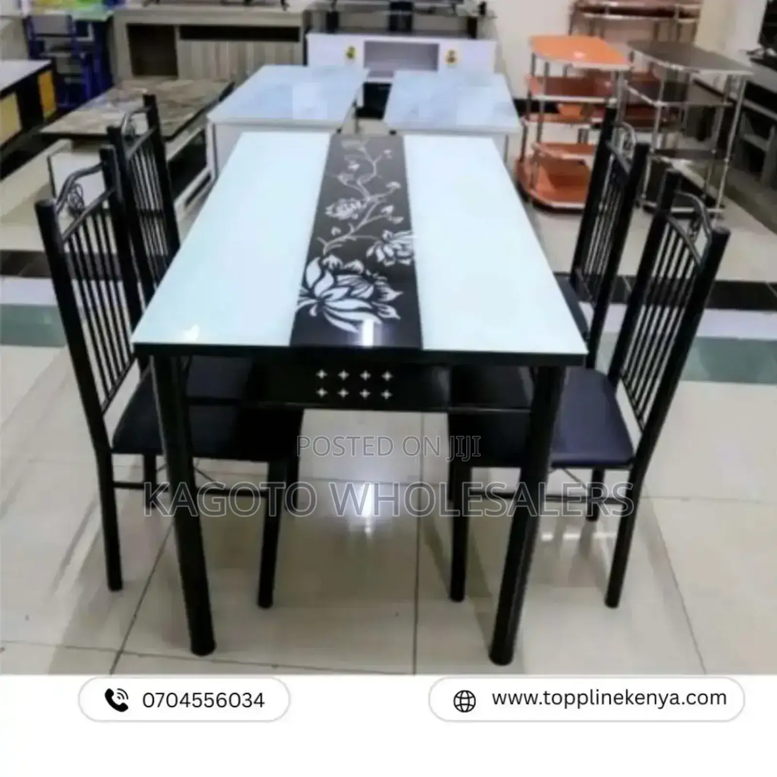 4siiter Dinning Table