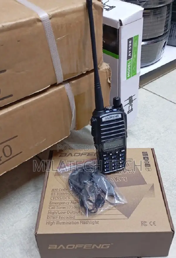 Boafeng Walkie Talkie Uv82 With Fm Radio Built In