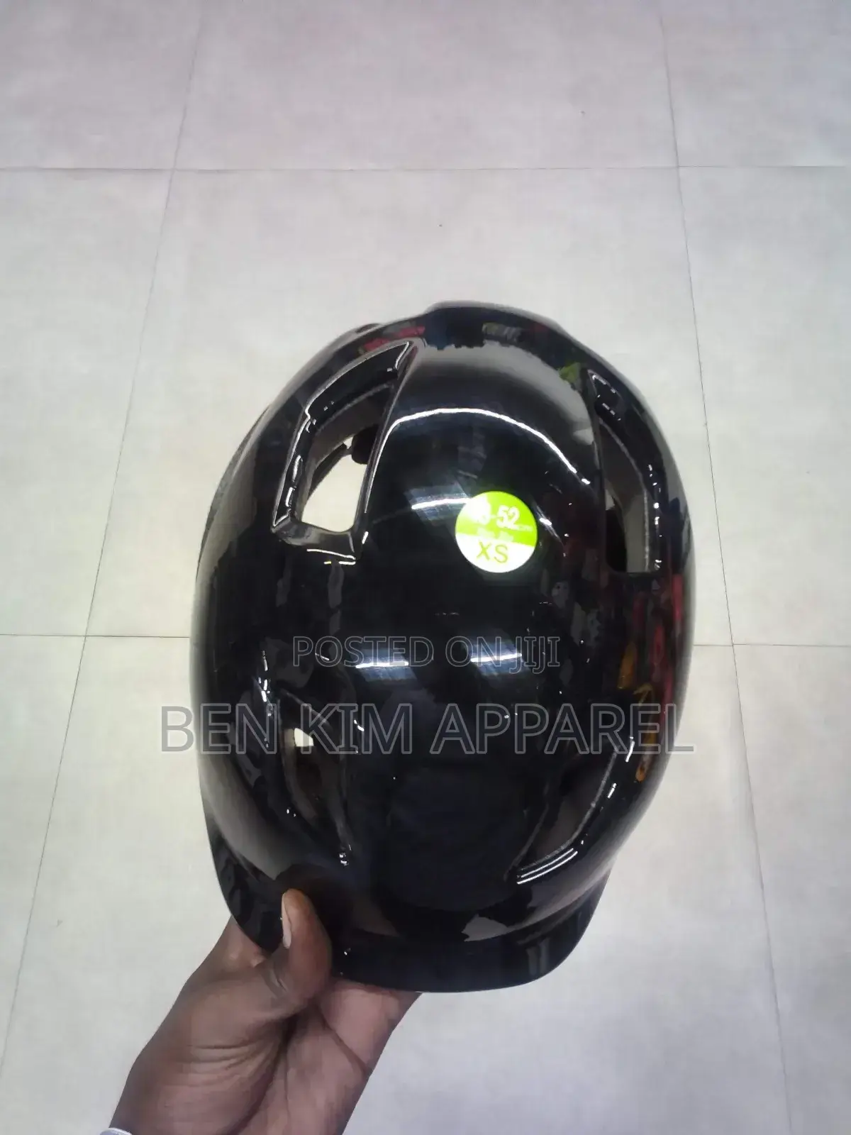 6 Vents Black Kids Bike Helmet 48cms to 56cms Small and Xs