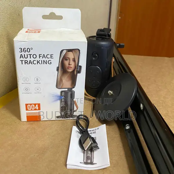 Q04 Black 360 Face Tracking Tripod
