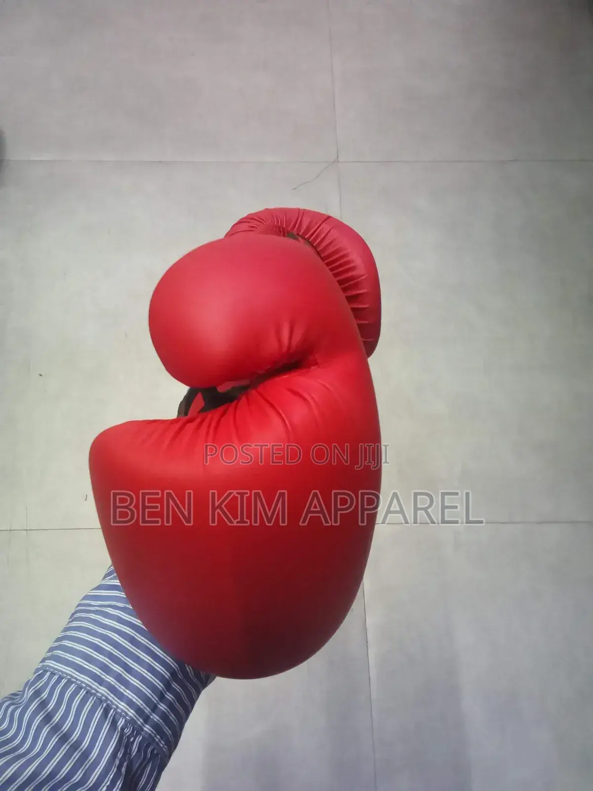 Red Black 6 Oz to 14 Oz Begginers Boxing Gloves Inner Breathable Mesh