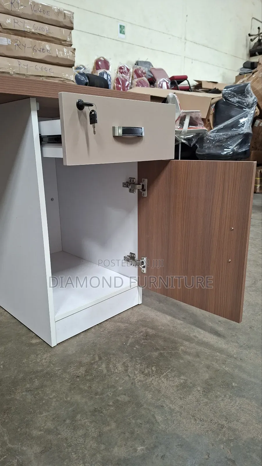 1.4m Modern Executive Office Desk With Cable Grommet,Wooden Office