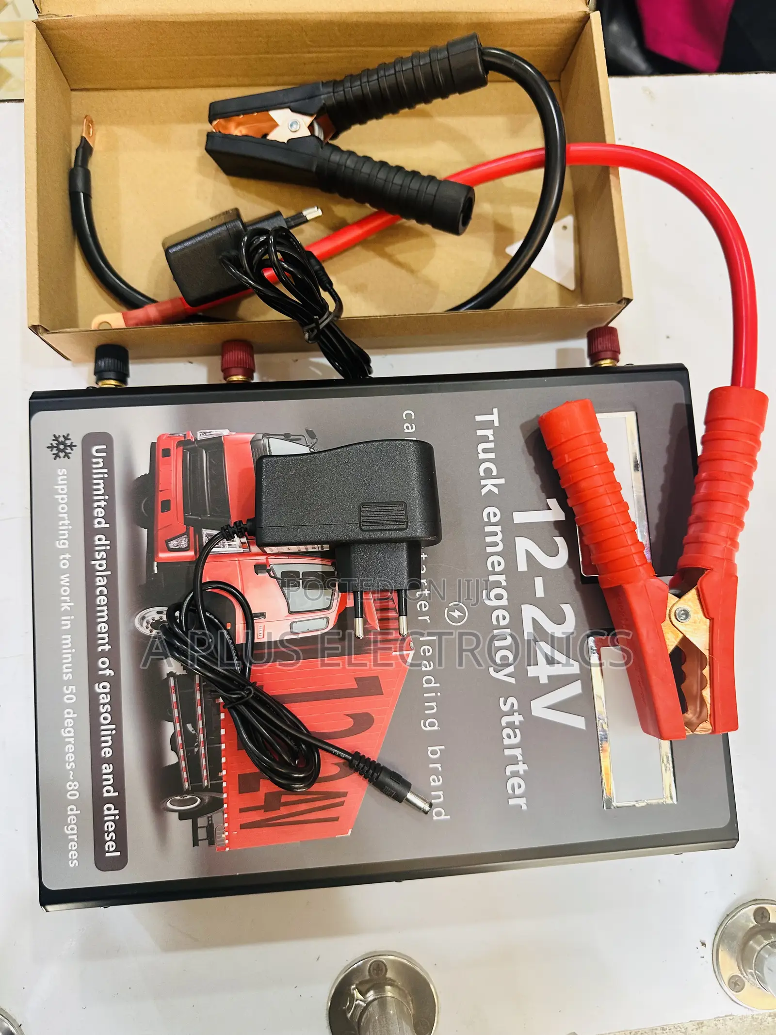 009b 24v / 12v Trucks and Big Cars Jumpstarter – Heavy Power Booster