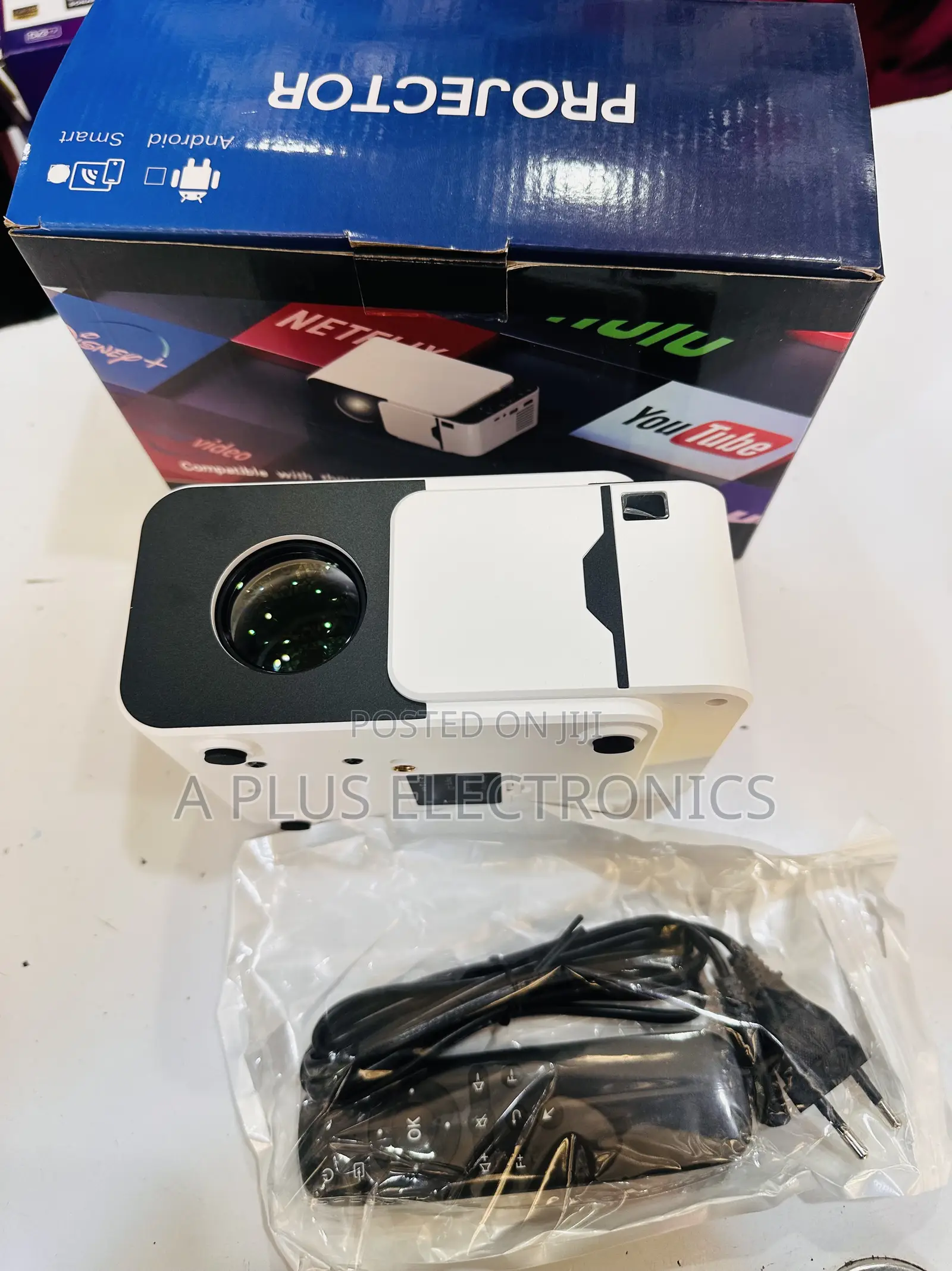 T5 Mini Android Projector – Pocket-Sized Entertainment