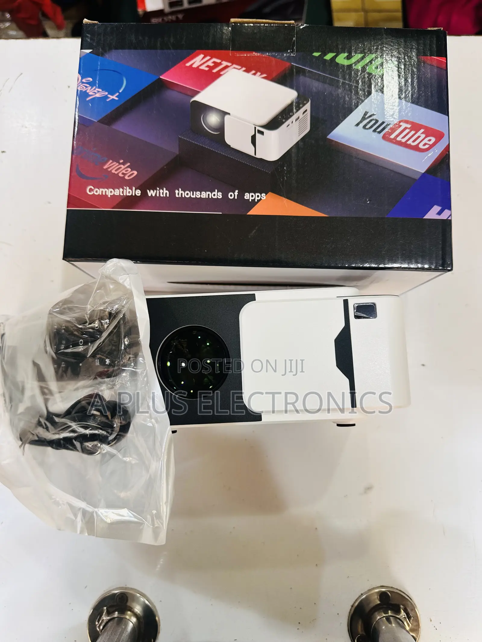 T5 Mini Android Projector – Streaming Ready