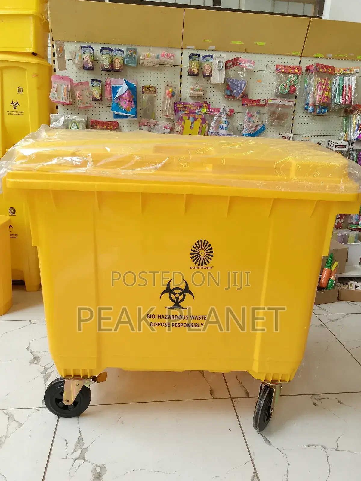 660l Public Waste Bin With Lid