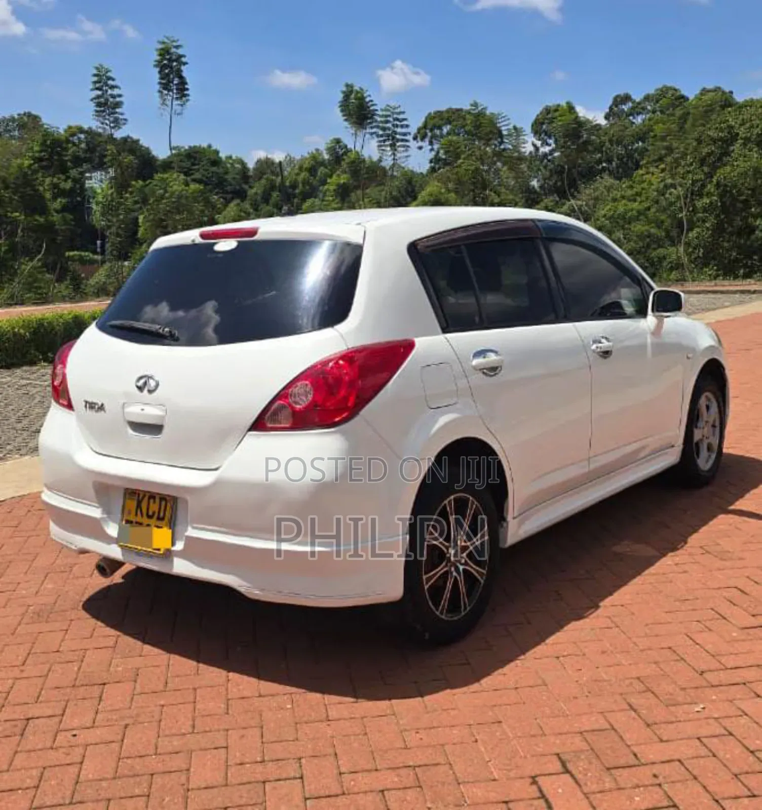 Nissan Tiida 2008 White