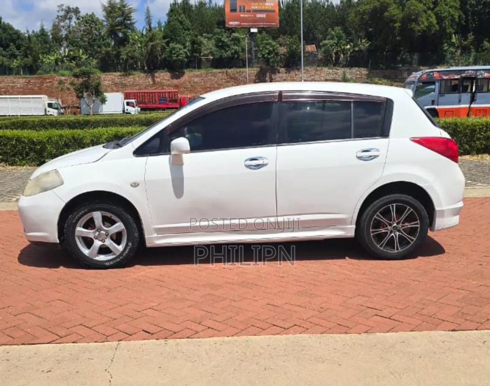 Nissan Tiida 2008 White