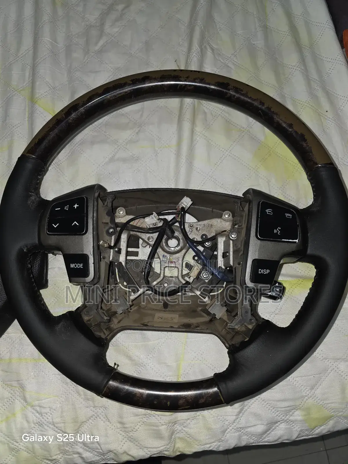 Steering Wheel With Airbag