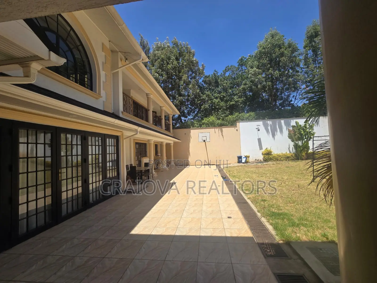 6bdrm Townhouse/Terrace in Hardy for sale