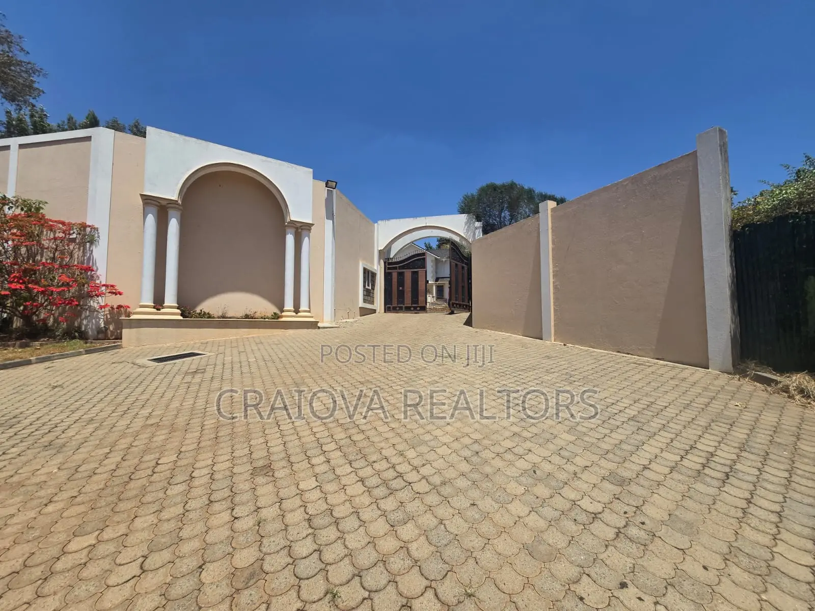 6bdrm Townhouse/Terrace in Hardy for sale