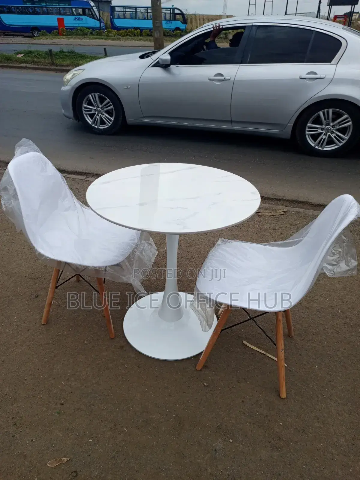 Marble Dining Table With Plastic Seats