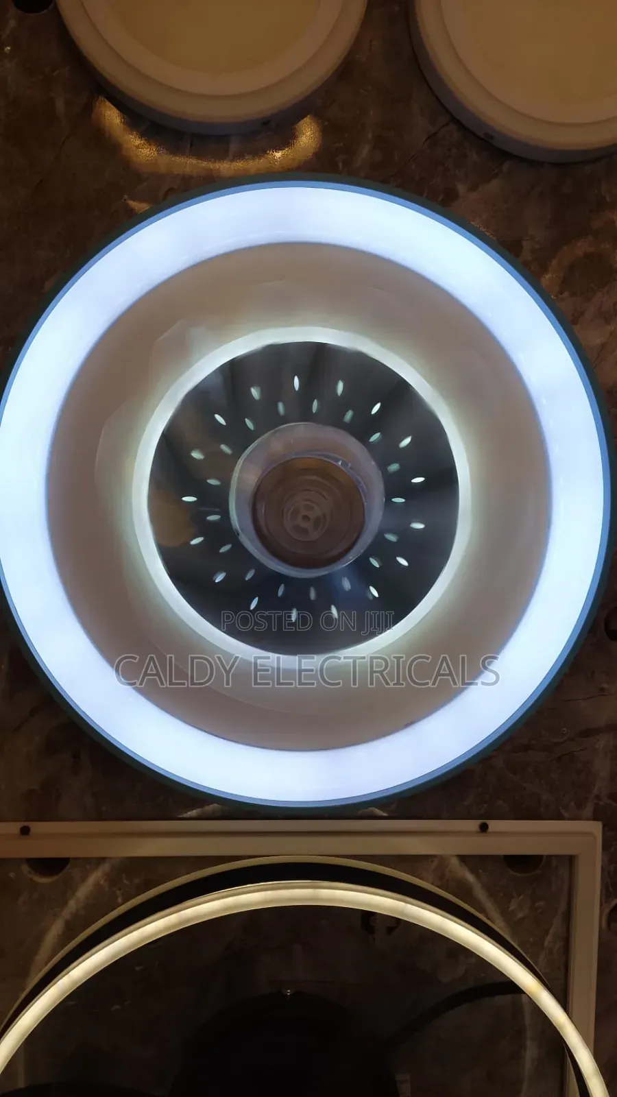 Modern Flush Mount Led Ceiling Light Fixture With an Integrated Fan