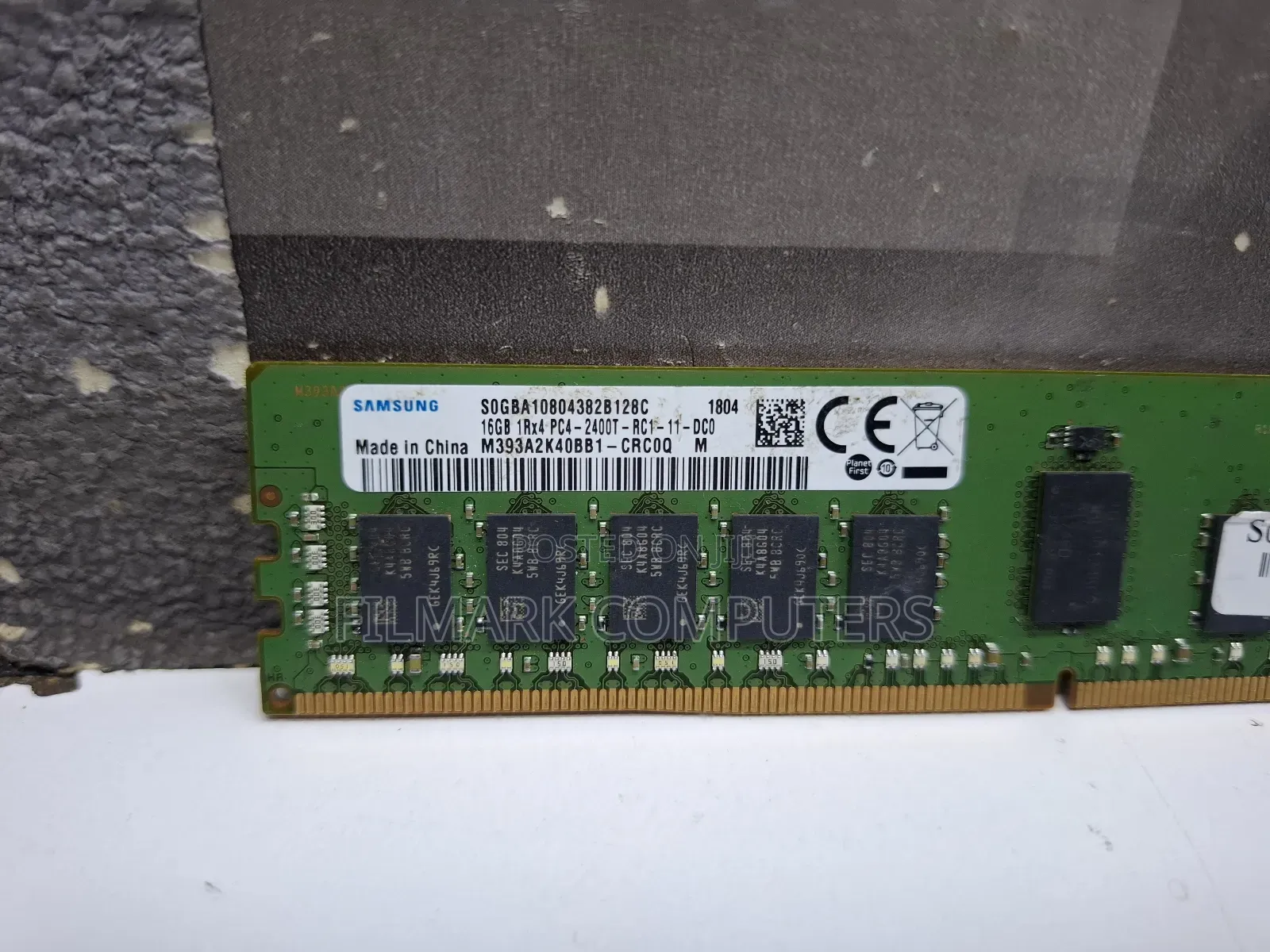 Samsung 16gb 1rx4 Pc4-2400t-rc1-11-dc0 Server Memory