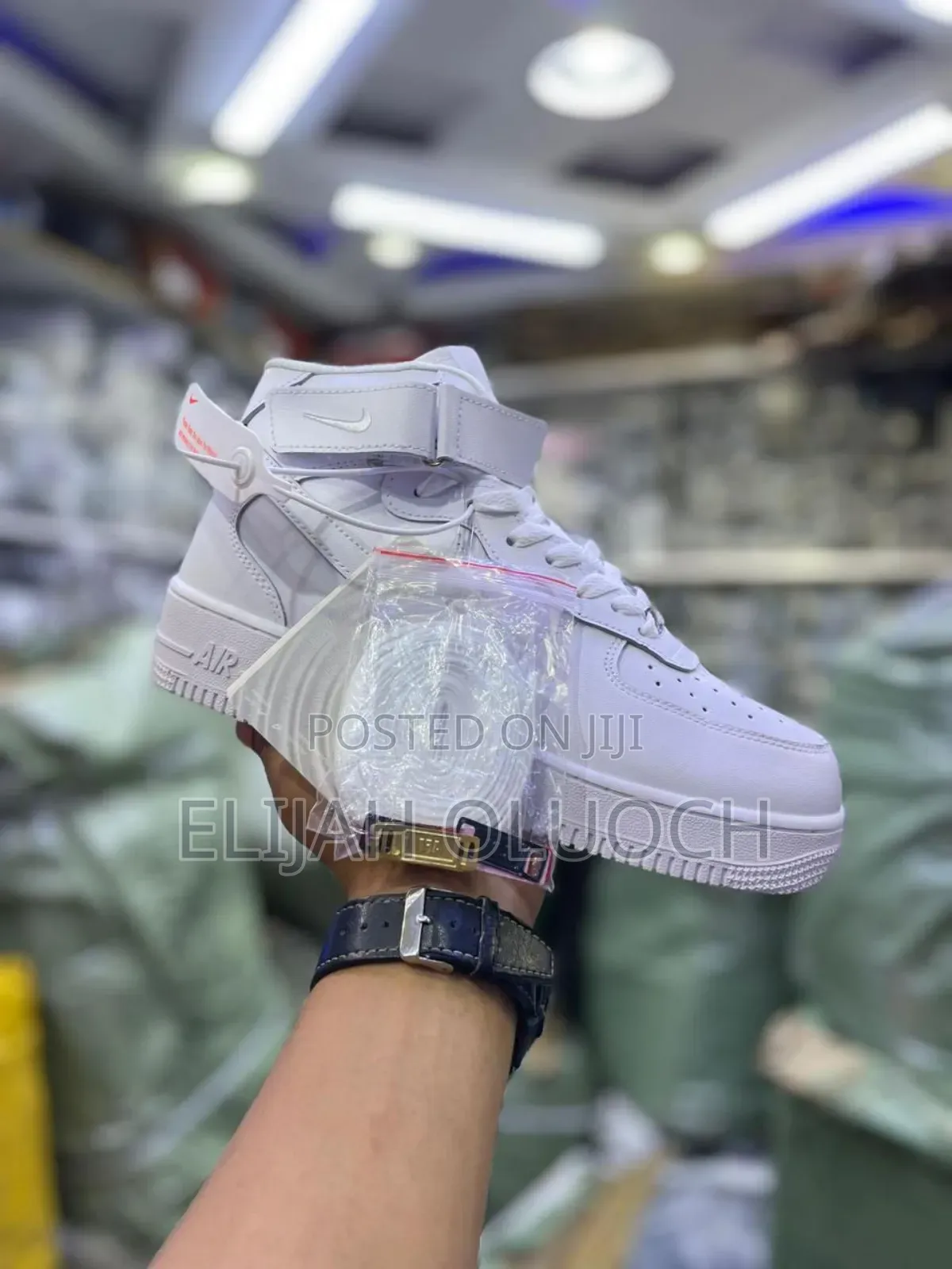 Airforce 1 High Top White 🔥🔥

Pure Leather 🫰🏿

Size 39-45