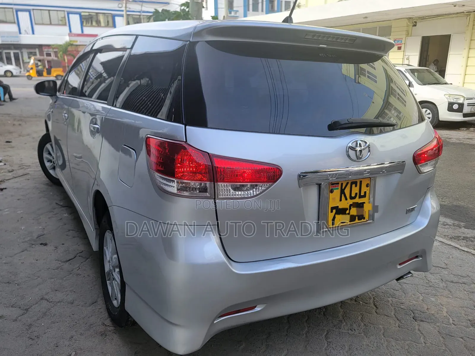 Toyota Wish 2010 Silver
