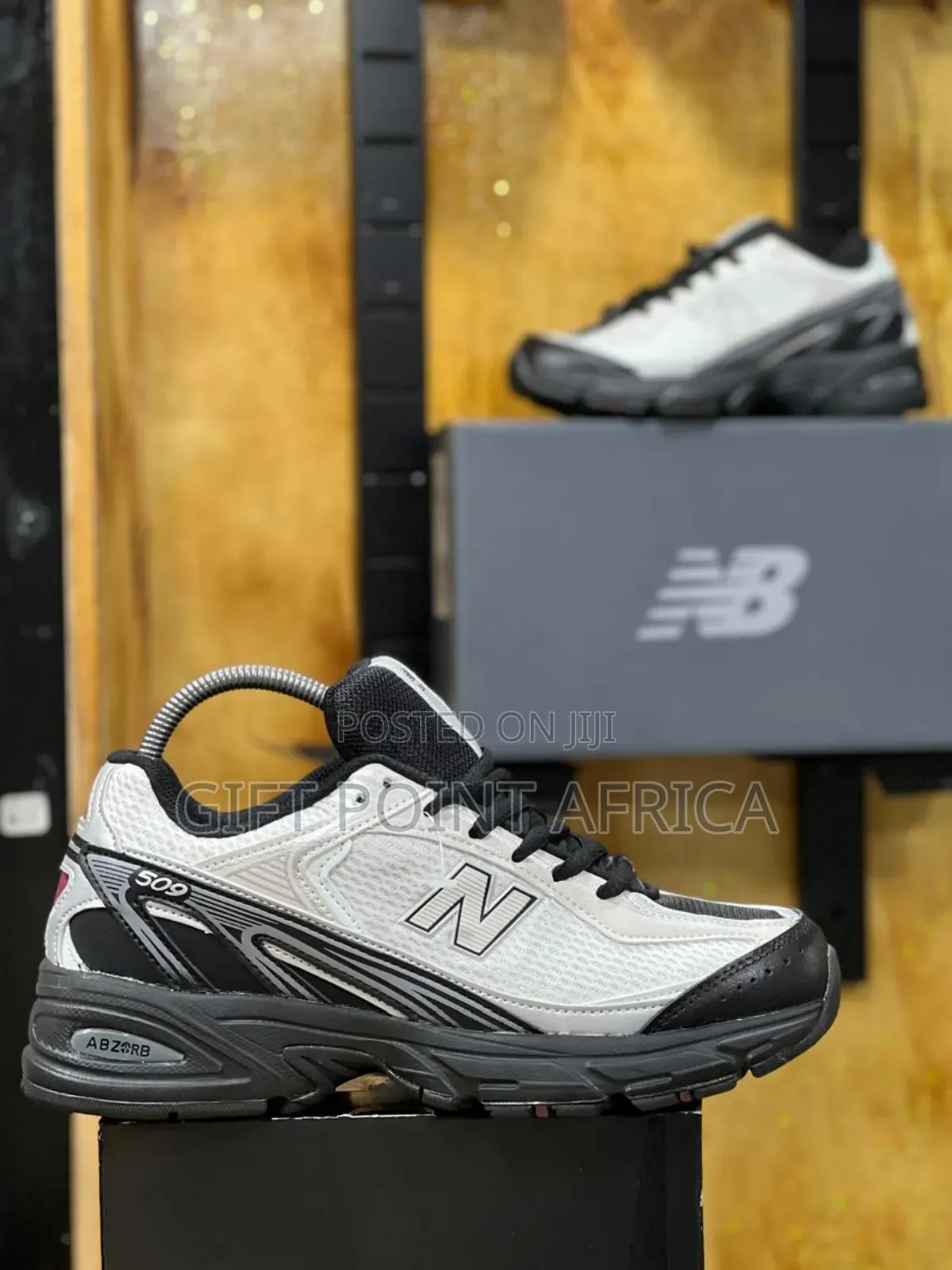 *New Balance 509* Sneakers
