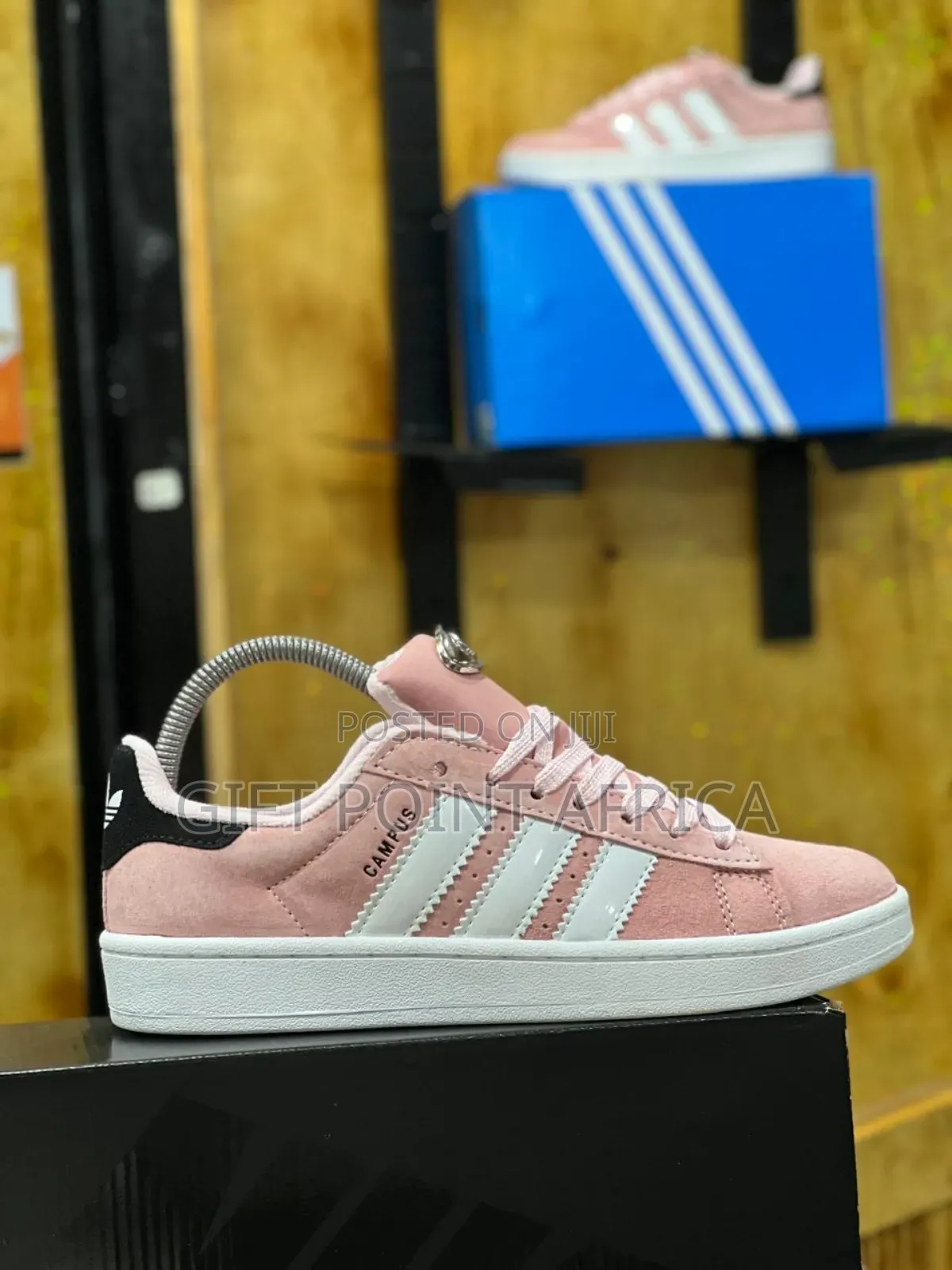 Adidas Campus Sneakers