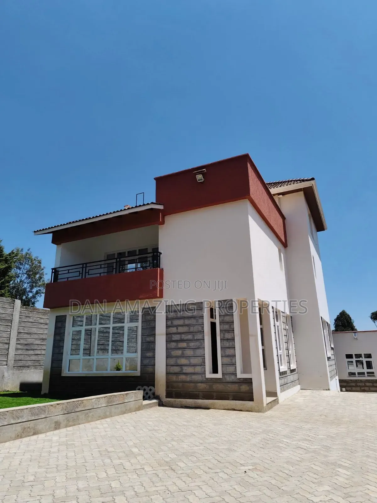 4bdrm Maisonette in Apple Ridge Plus Dsq, Matasia for sale