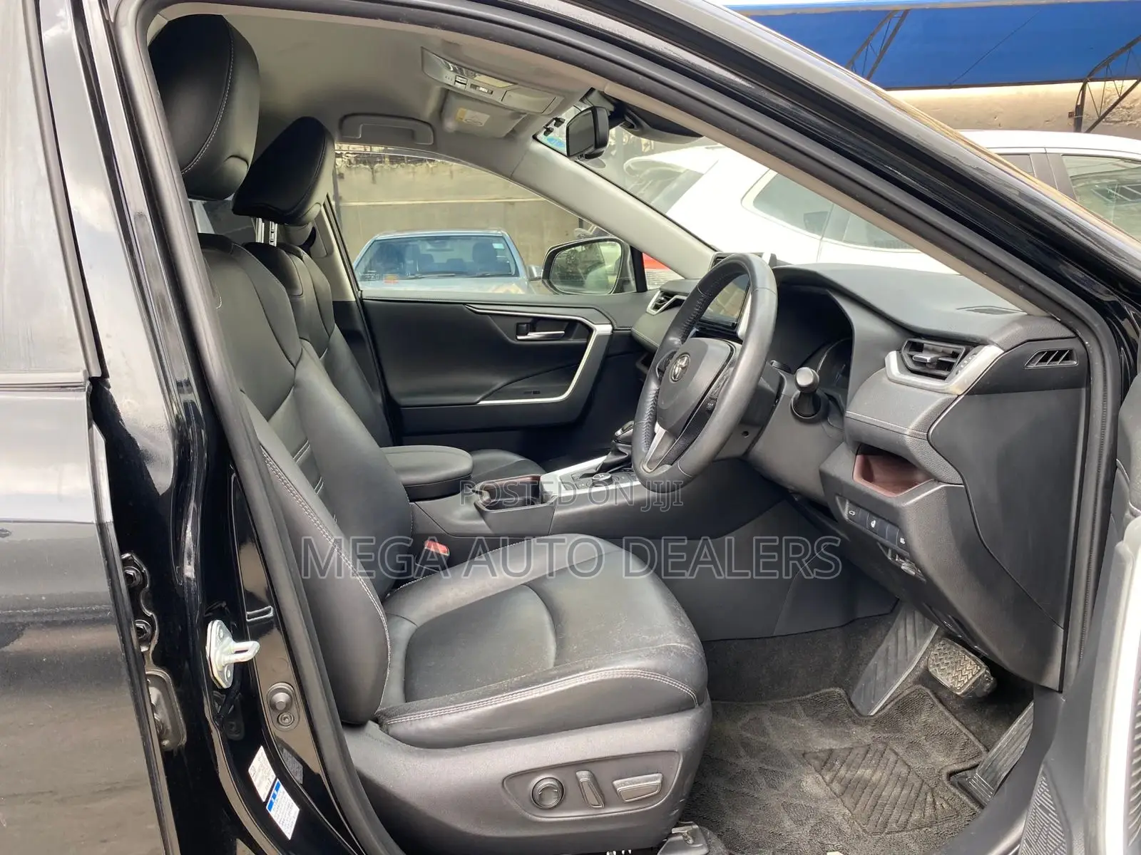 Toyota RAV4 Hybrid 2019 Black