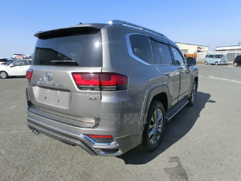 Toyota Land Cruiser LC300 2023 Brown