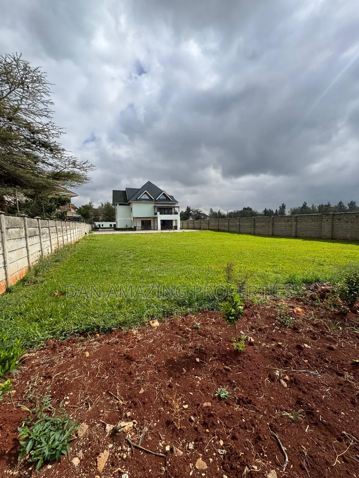 6bdrm Maisonette in Karen Plains On 3/4 for sale