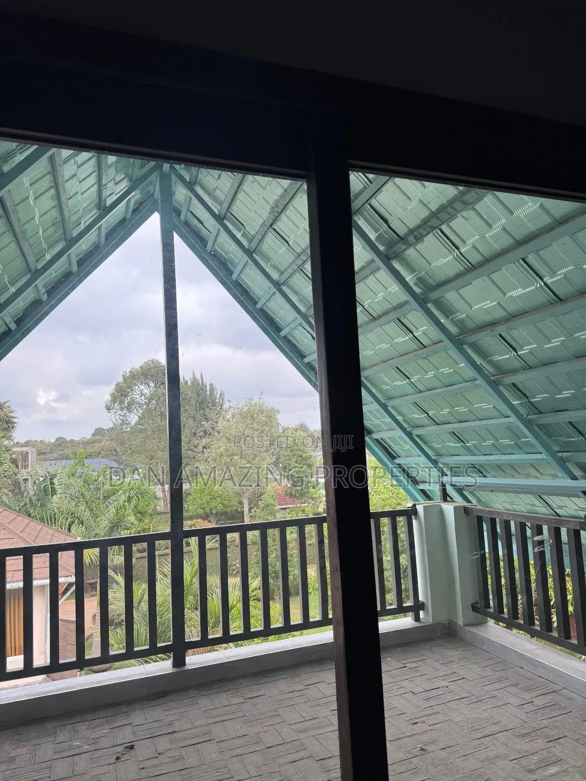 6bdrm Maisonette in Karen Plains On 3/4 for sale