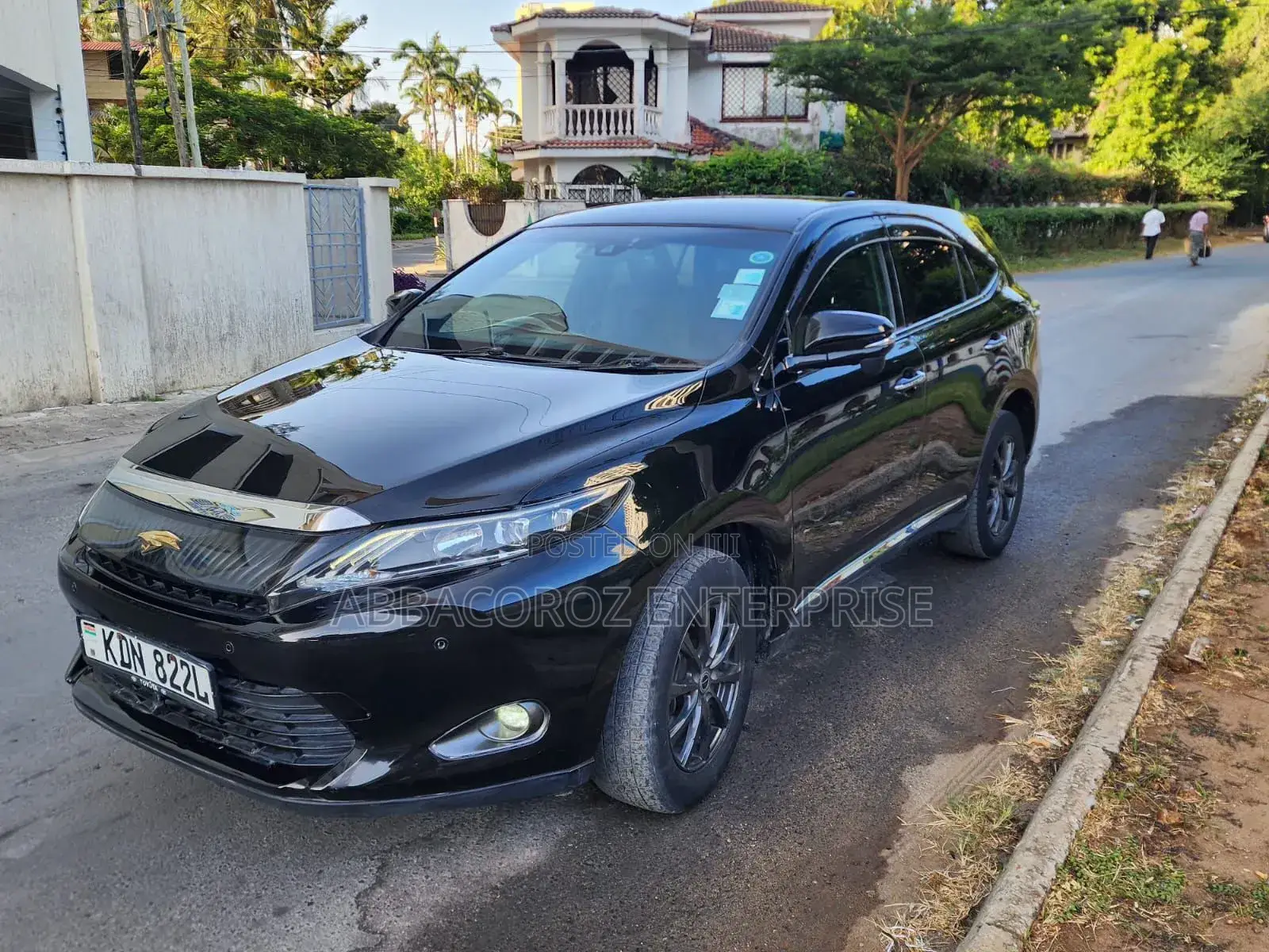 Toyota Harrier 2.0 4WD 2016 Black