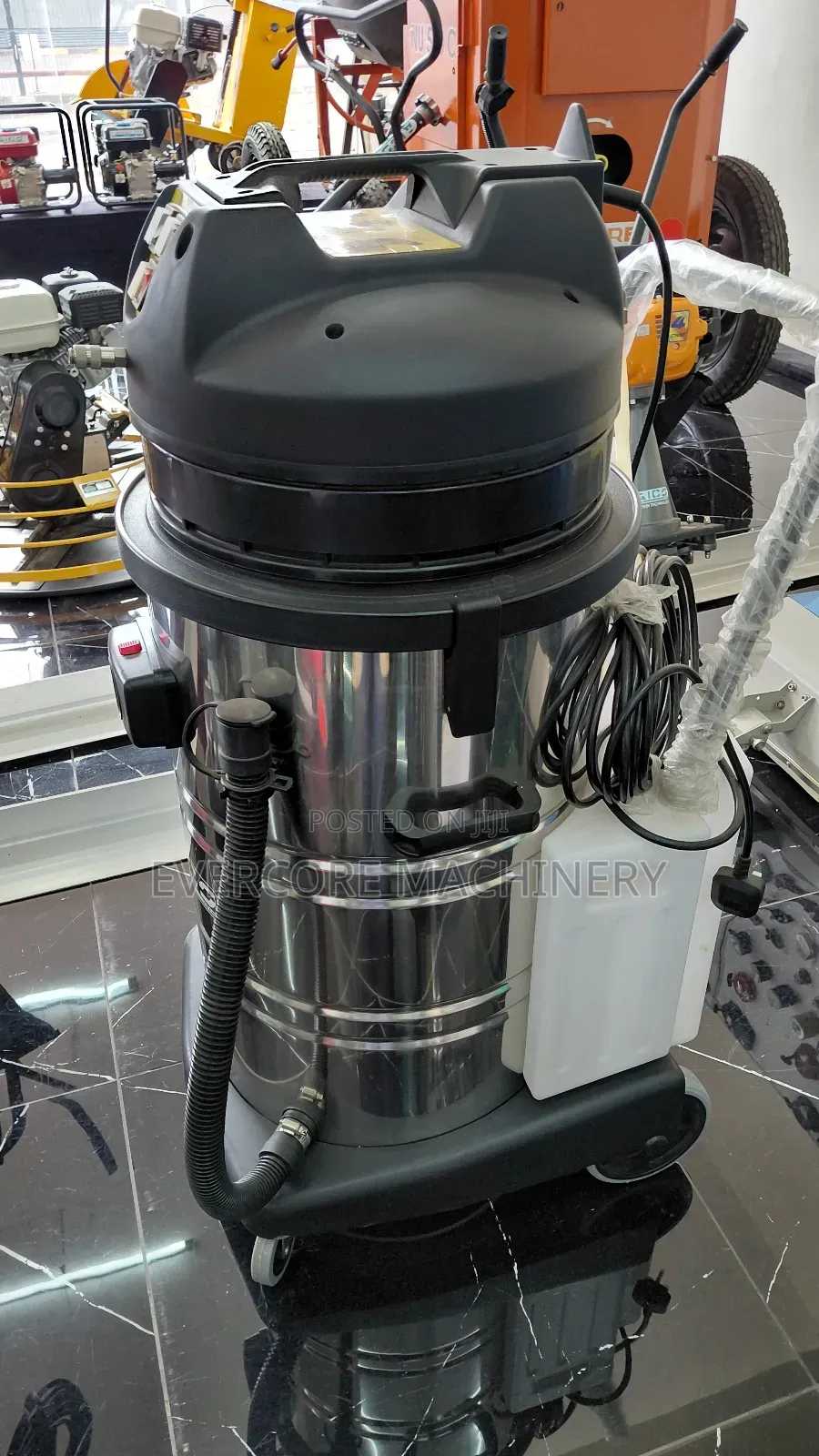 Aico Japan 80l Wet and Dry Spray Carpet Cleaner Machine.