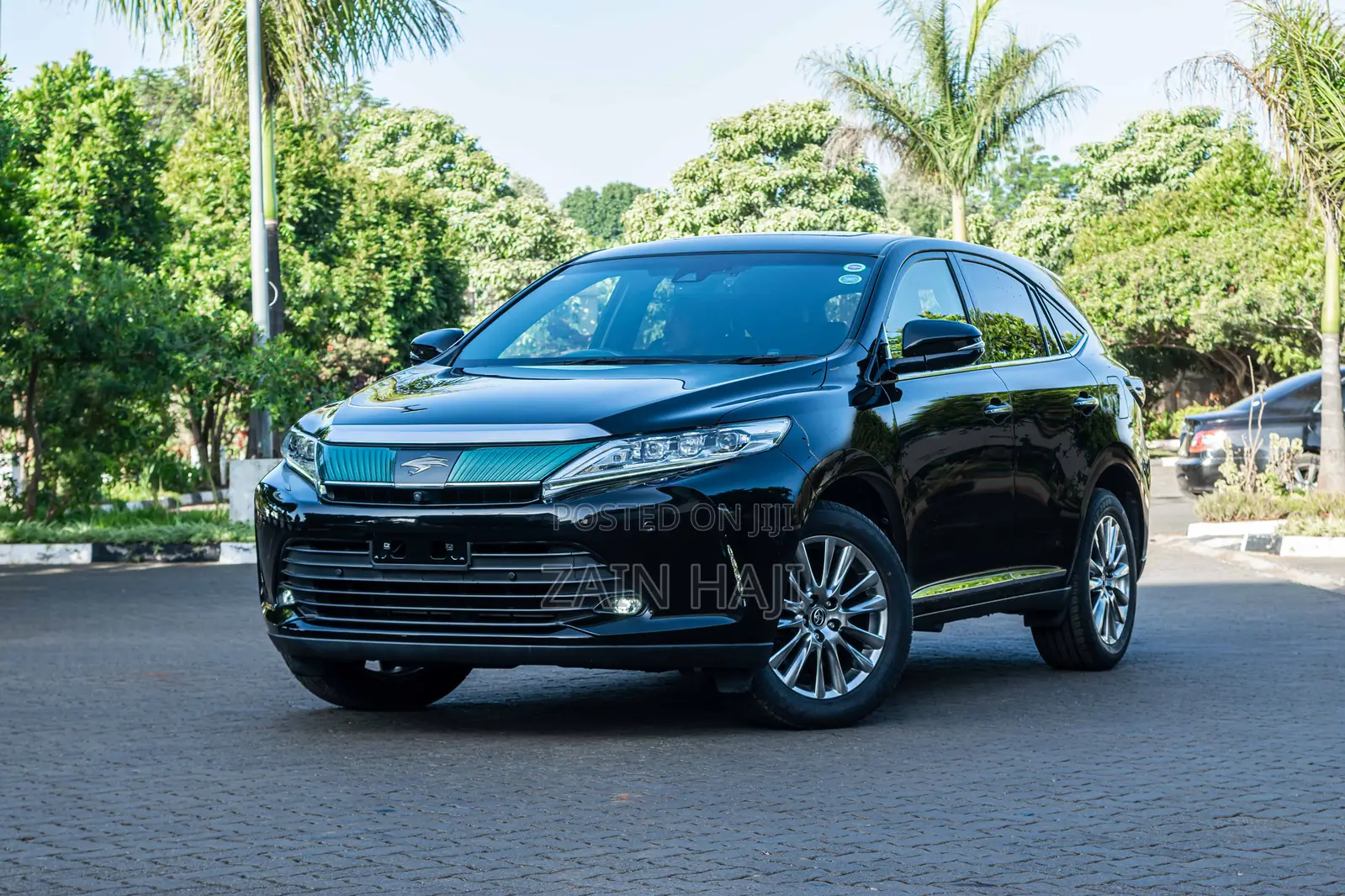 Toyota Harrier 2019