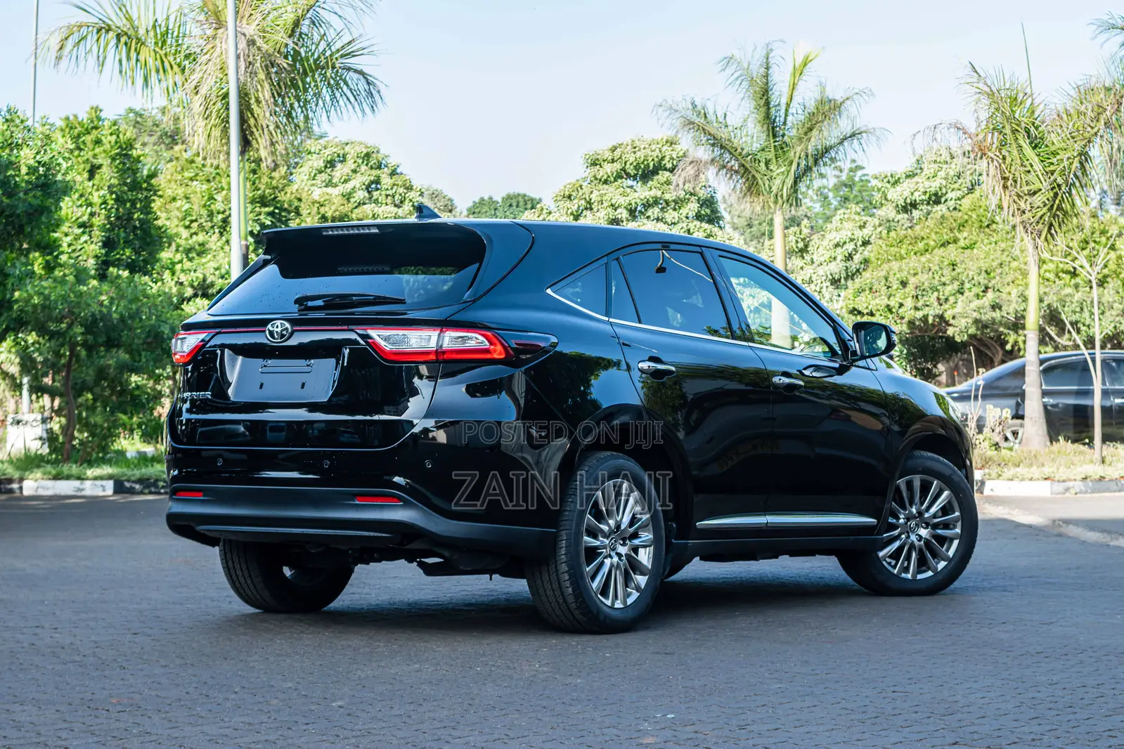 Toyota Harrier 2019