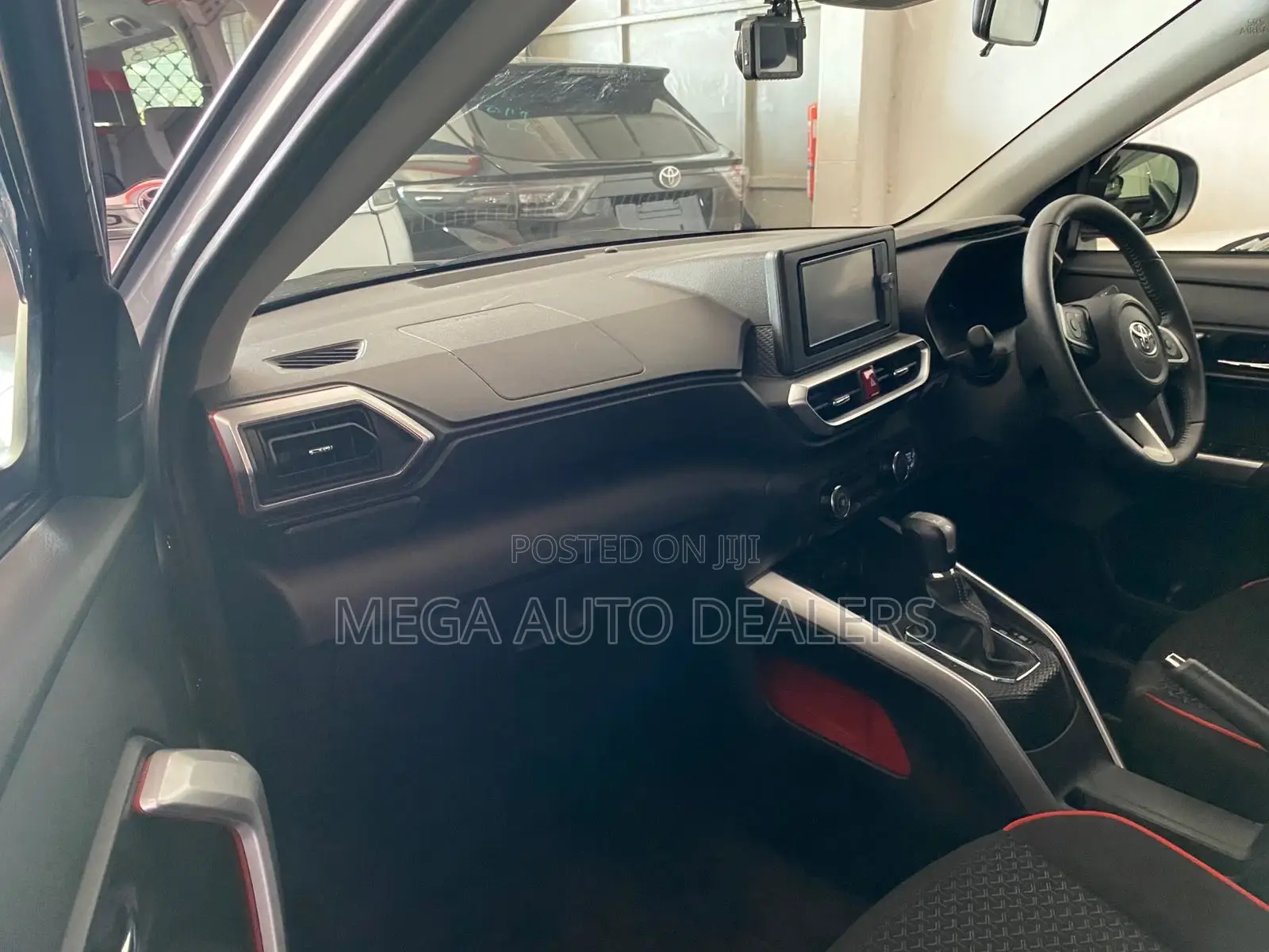 Toyota Raize 2019 Silver