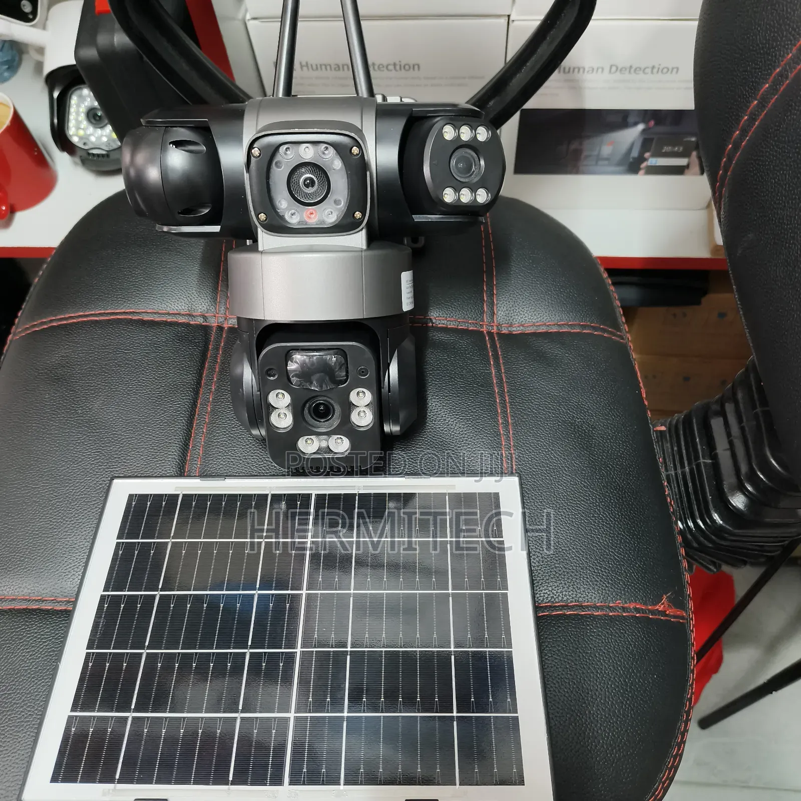 CCTV Powered by Solar Energy Triple Lens PTZ