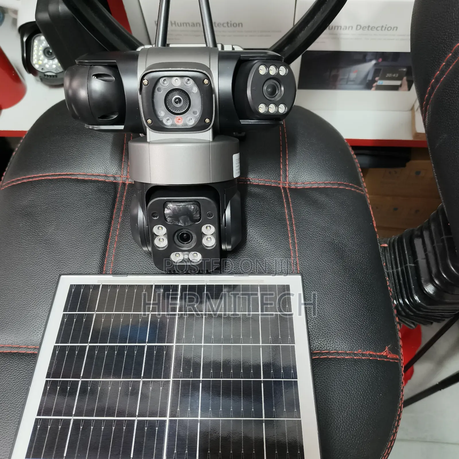 CCTV Powered by Solar Energy Triple Lens PTZ
